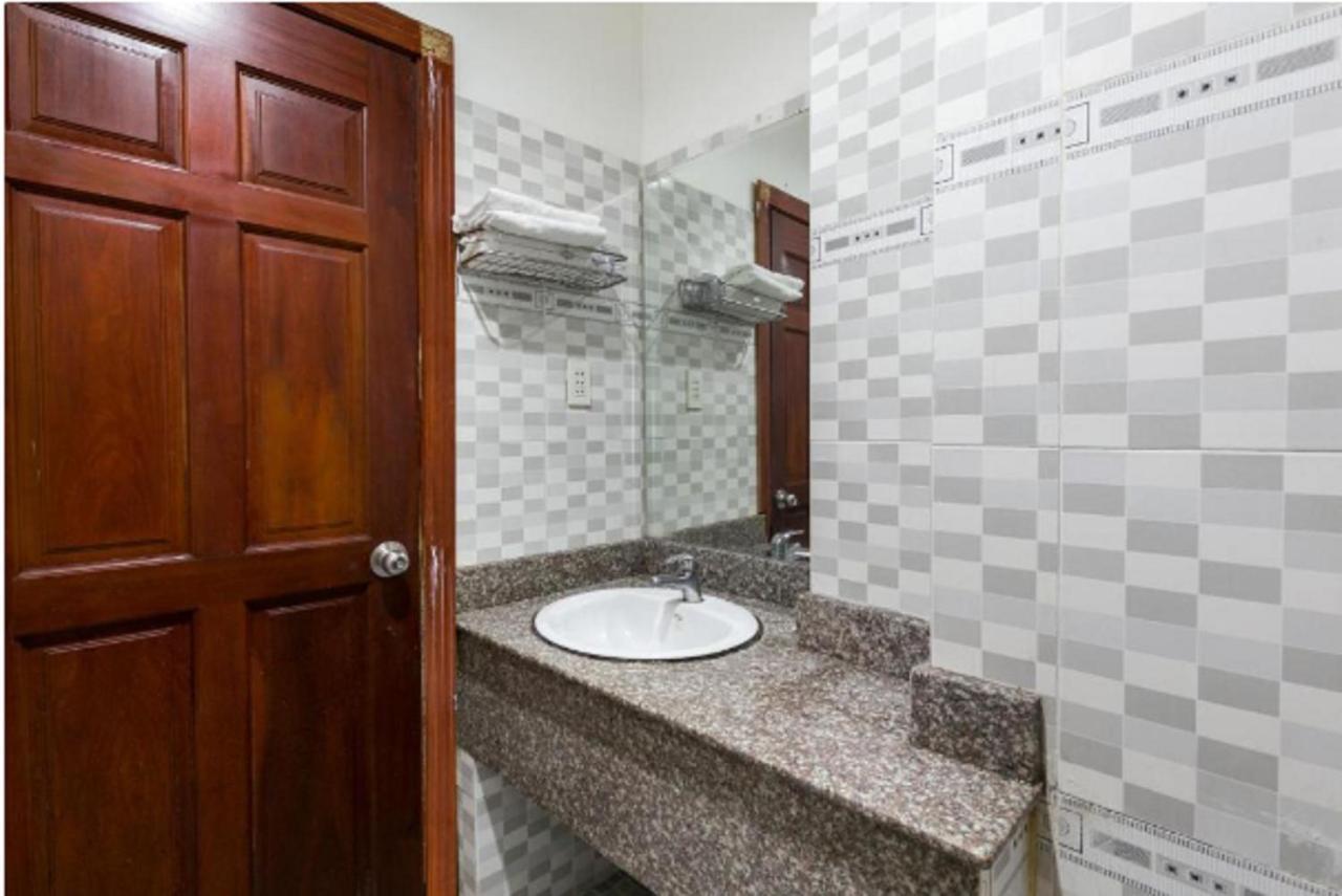 Oyo 1117 Ngoc Lan Motel Huế Kültér fotó
